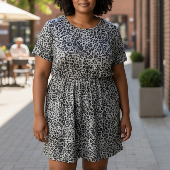 Old Navy Dresses & Skirts - Old Navy Black and Gray Leopard Patterned Tee Dress For Women Size XXL Elastic